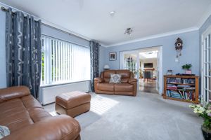 Sitting room- click for photo gallery